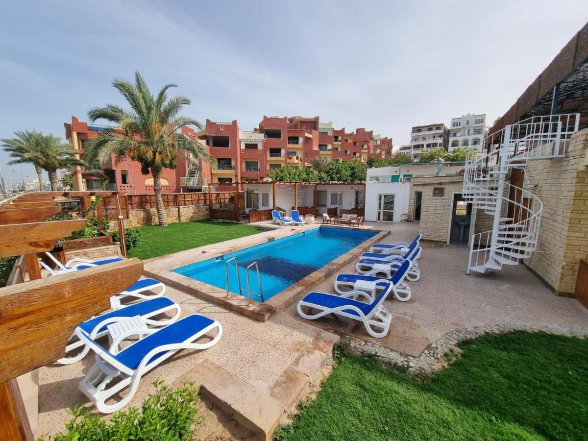 Lilly Lounge And Pool Accommodation For Adults Only Hurghada Exterior foto