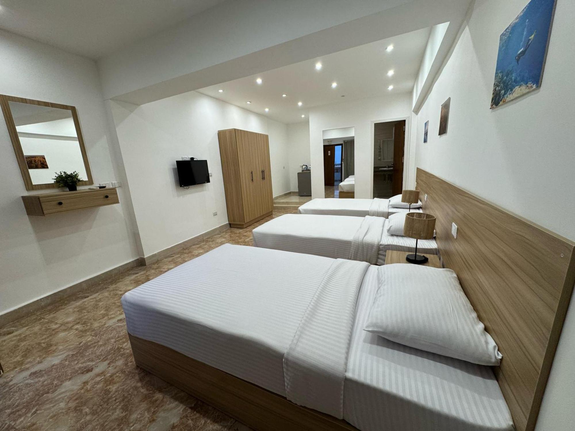 Lilly Lounge And Pool Accommodation For Adults Only Hurghada Exterior foto